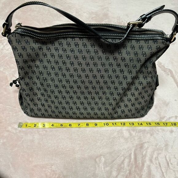 Dooney & Bourke Jacquard signature large bag - Picture 5 of 16